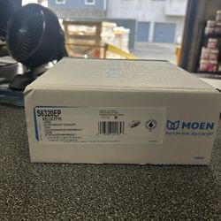 Moen Chrome Shower head 