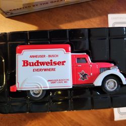Matchbox Collectables 1937 Dodge Airflow Budweiser Truck