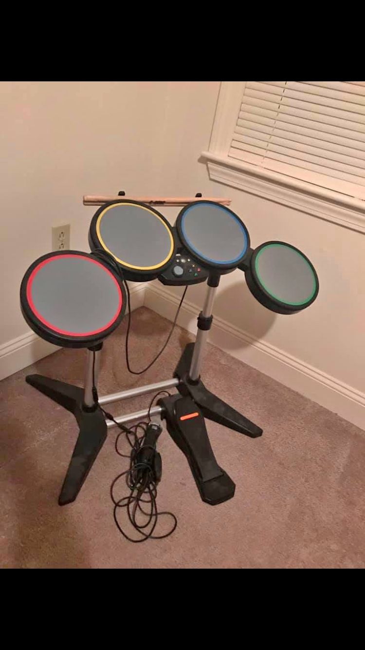 Drum set with mic for rock band