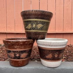 Clay Flowers Pots & Planters 