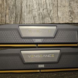 CORSAIR Vengeance DDR5 32GB (2x16GB) DDR5 6000MHz CL30 AMD Expo Intel XMP iCUE Compatible Computer Memory – Gray (CMK32GX5M2B6000Z30)