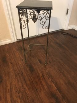 End table