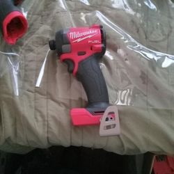 New Milwaukee M18 Fuel 4th Generation 1/4 Impact Tool Only 