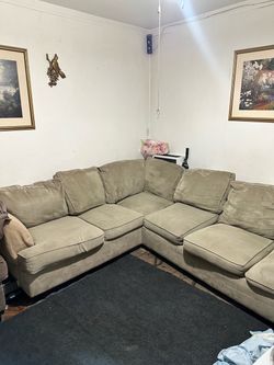 Couch L style