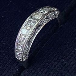 18 karat white gold vintage ring