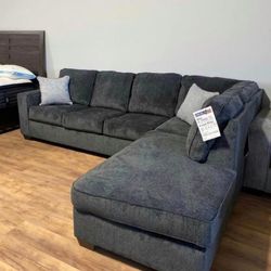 Altari Slate 2pc Sectional Sofa w/ Chaise