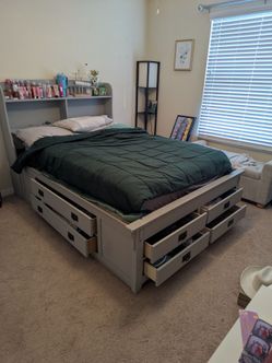 Full size bed w/6 storage drawers
