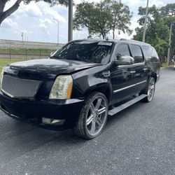 2008 Cadillac Escalade 6.2 Liter For Parts Or Repair 