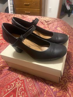Black Clark’s Mary Jane Block Heel Pumps