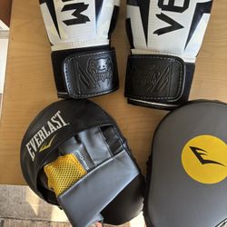 venum boxing gloves and mits
