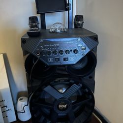 Bluetooth Speaker With Disco Karaoke 