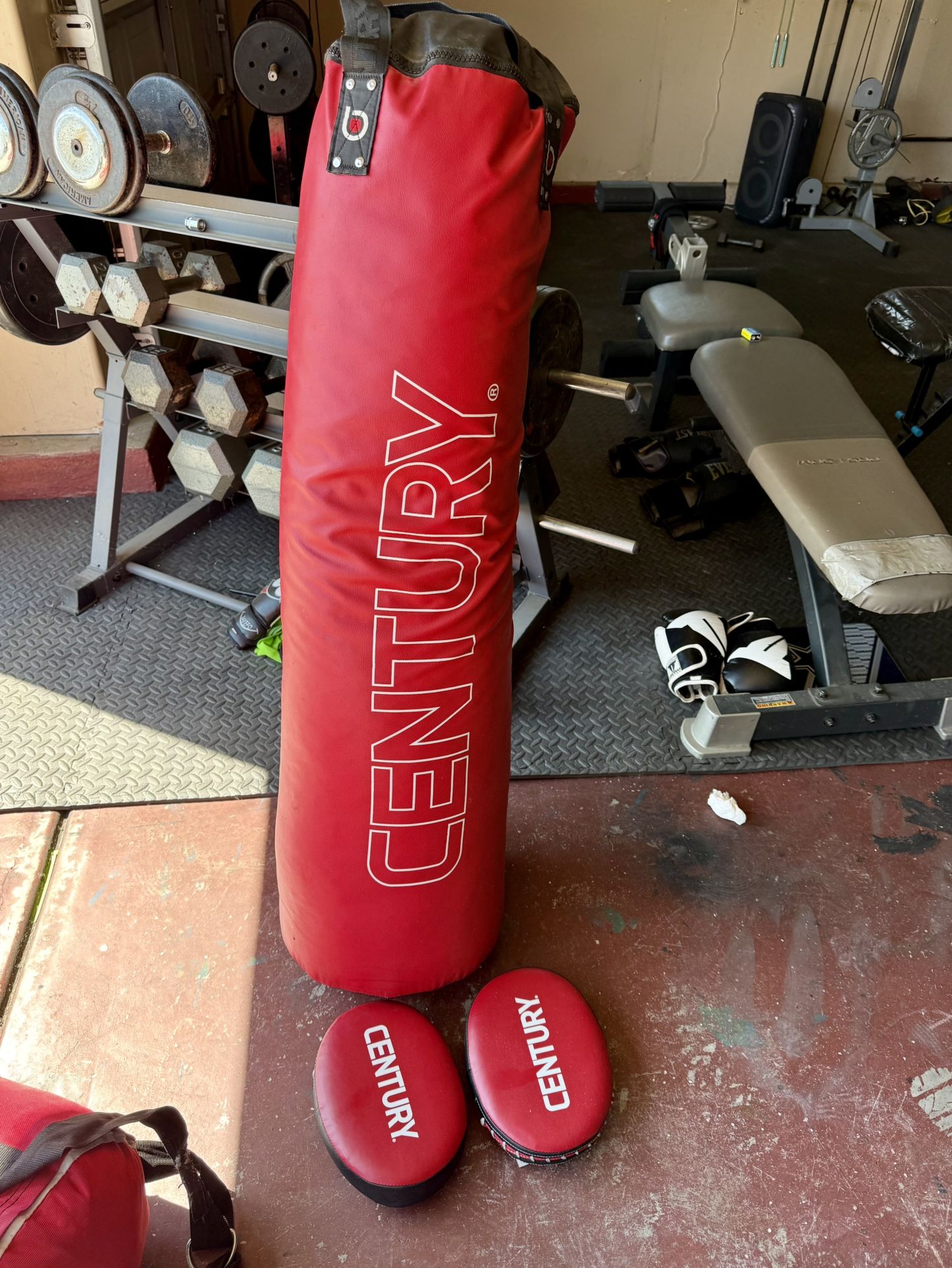 Century 100lbs Heavy Bag And Mitts