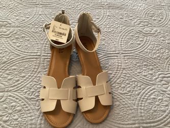 Womens Sandal Size 10