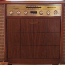 Mid Century Magnovox Stereophonic Stereo