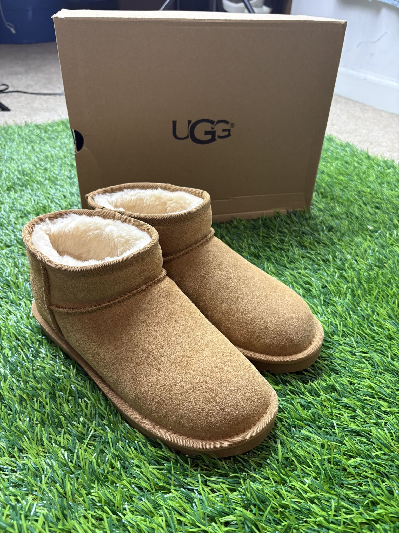 Brand new Ugg Boots women