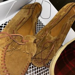 Saint Laurent Moccasins