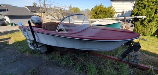 Bellboy Ballerina vintage runabout with 40hp johnson