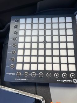 Novation Launchpad - Launchpad MK2 Ableton Orange USB / 64 RGB Orange Bottom
