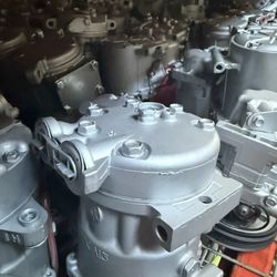 AC COMPRESSOR 
