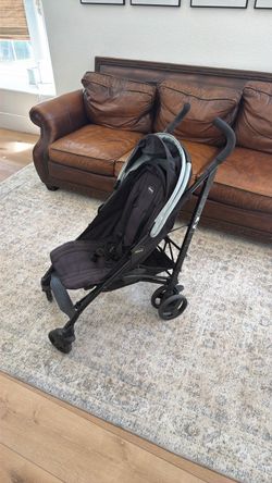 Chicco Lightweight Umbrella Stroller