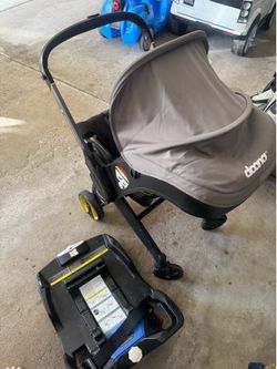 Doona stroller, base and travel cover