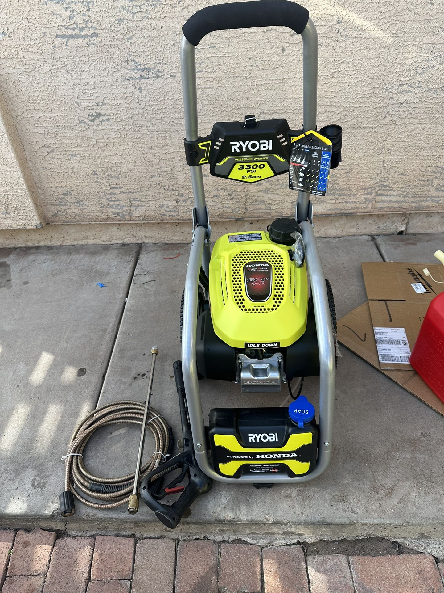 RYOBI 3300 PSI 2.5 GPM Cold Water Gas Pressure Washer with Honda GCV200 Engine