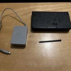 3DS - Black Mario Edition Console W/Accessories 