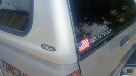 Beautiful snugtop camper shell for Toyota tacoma