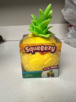 Squishy pineapple