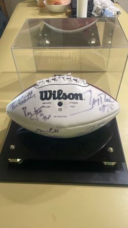 San Francisco 49ers  Super Bowl Champions Signed Football.