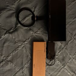 Slightly Used Monitor W/ New Keyboard And USB Hub/charg