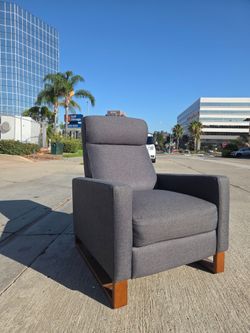 Living Spaces Dane Recliner in Seal - Excellent Condition