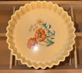 Vintage Treasure Craft USA Yellow Speckled Floral Ceramic Pie Plate – Scalloped Edge