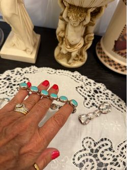 Elegant turquoise with silver line new!