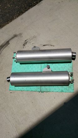 Suzuki SV1000s original mufflers