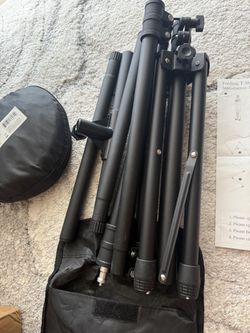 T-Shape Backdrop Stand