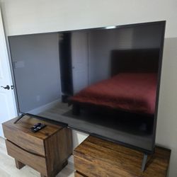 LG 70” 4K Smart TV (2021) Great Condition $440 Obo