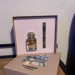 Burberry Goddess Gift Set