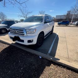 2012 Toyota Sequoia