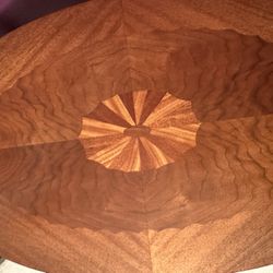 Accent table