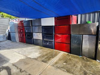 LG PEDESTALS
