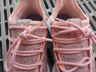 Adidas Originals Women's Tubular Shadow Knit Sneakers Size 8 - Gently Used