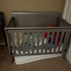 Baby Crib. Full Size
