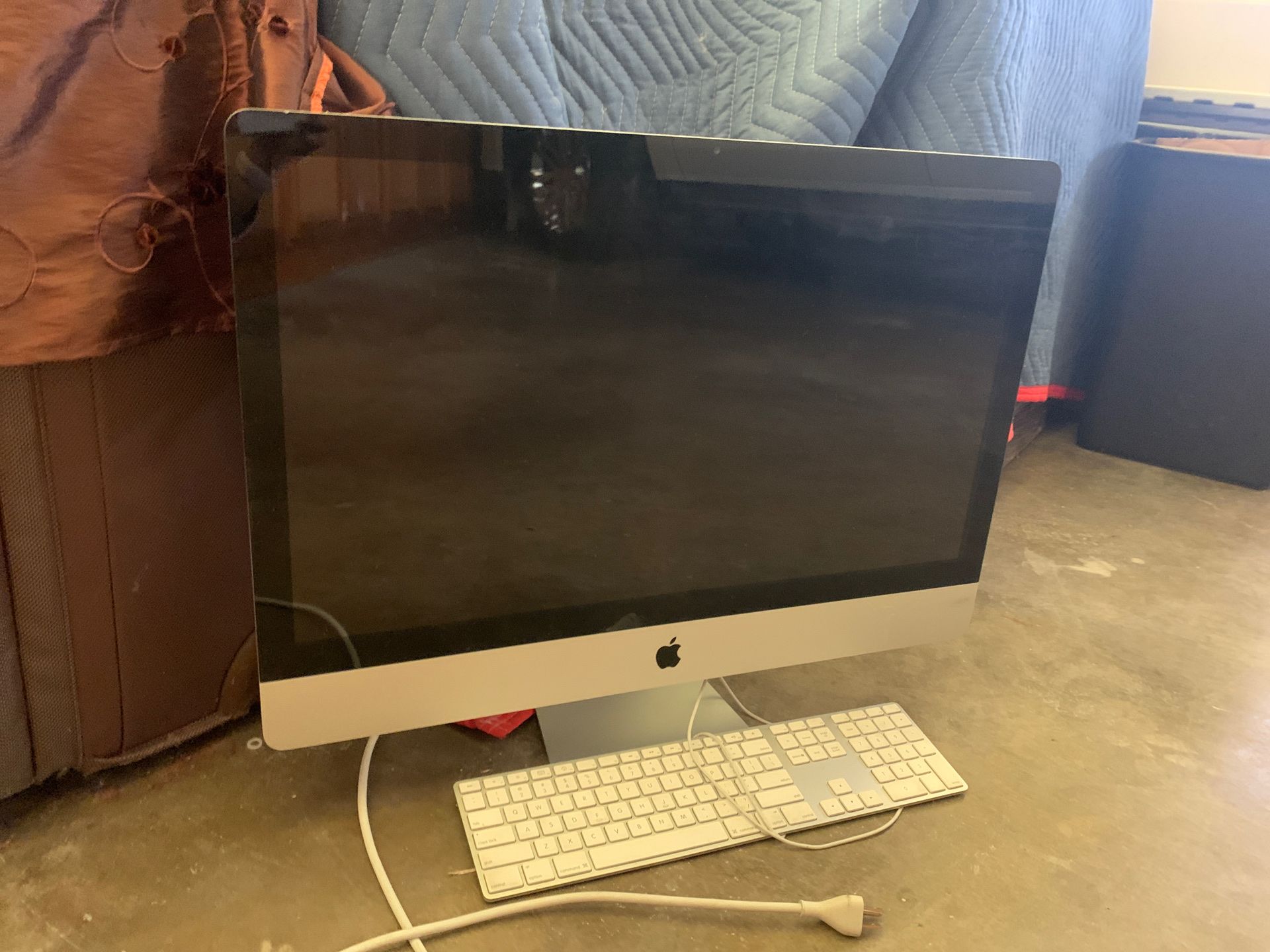 Apple computer 2011