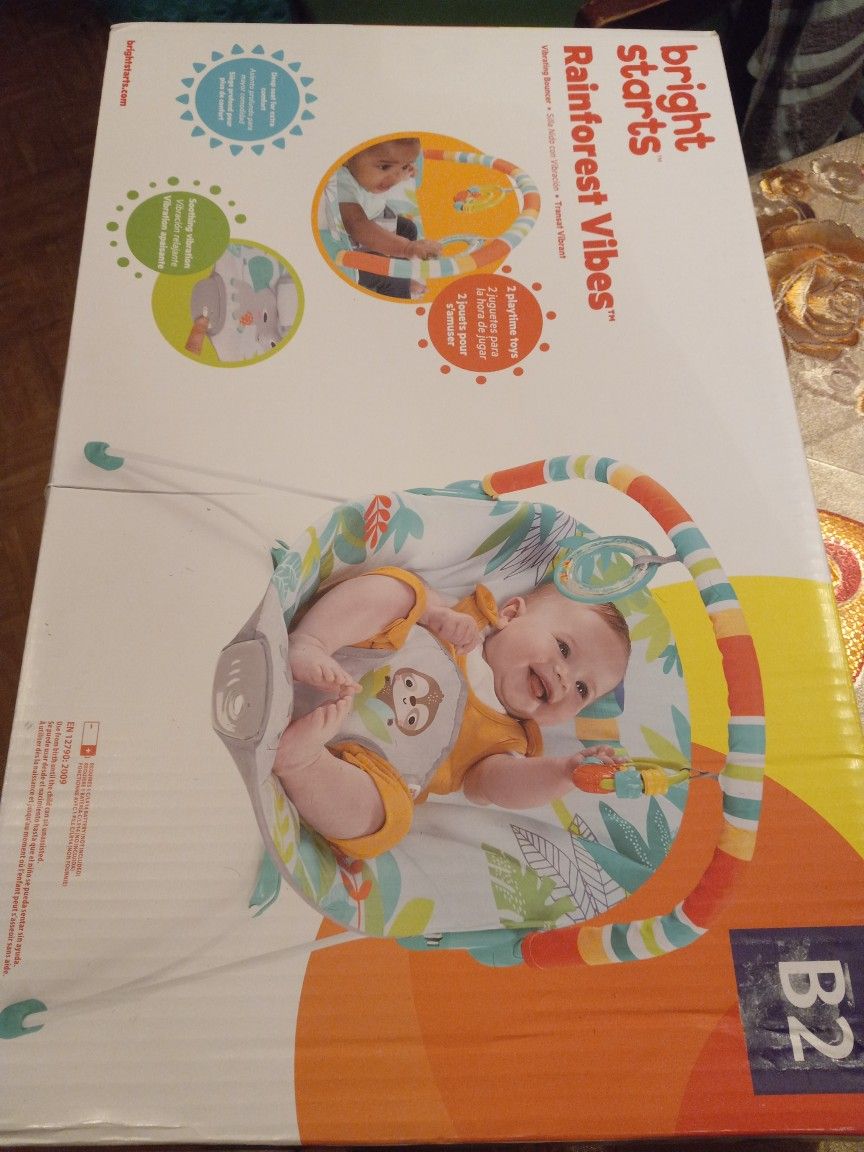 Rainforest VAbes / Mesera Para Baby