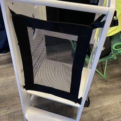 Toddler stool/activity stand