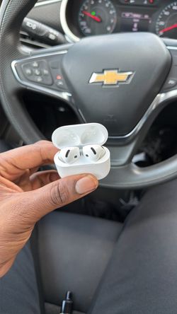 Apple AirPods Pro with Charging Case
