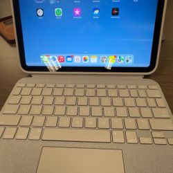 iPad 10th Gen 