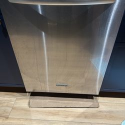KitchenAid 24-in Top Control Built-in Dishwasher ( Stainless Steel with PRINTSHIELD Finish ) , 47-Decibel Very Quiet Sound Level