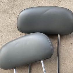 06-09 Dodge Ram rear pair leather headrest